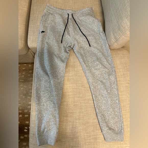 Men’s Fabletics Joggers - Picture 1 of 3